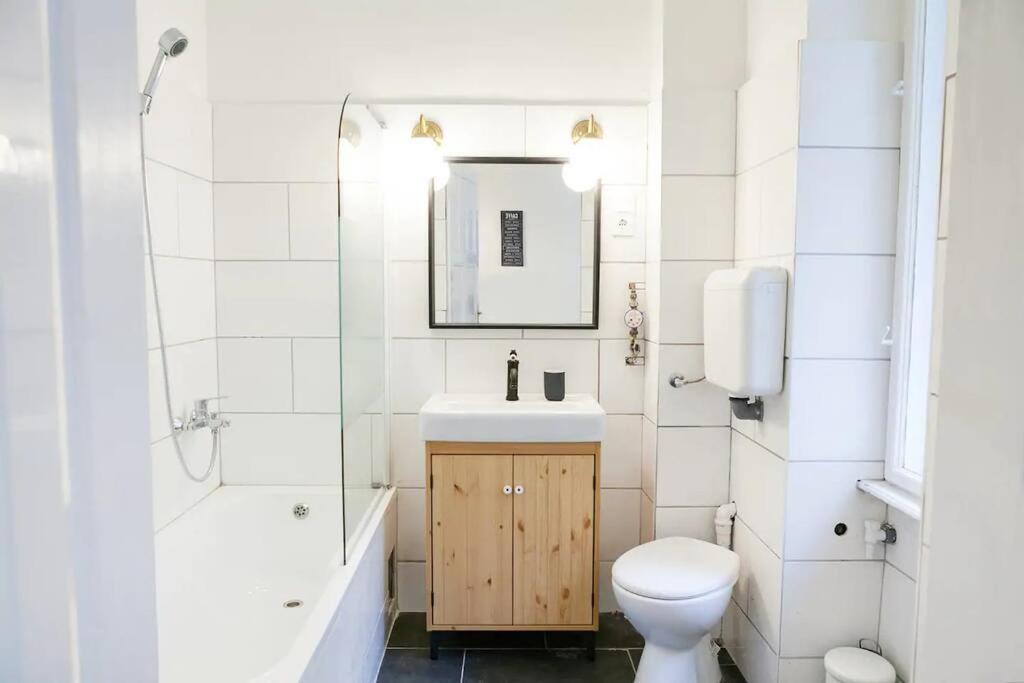 Central 30M2 A/C Apartment, 3 Min From Ny Cafe Budapest Exterior photo